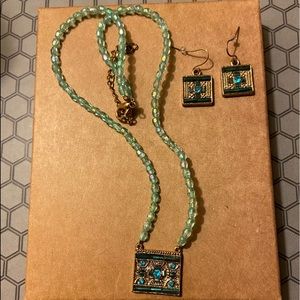 Beautiful necklace and earring set